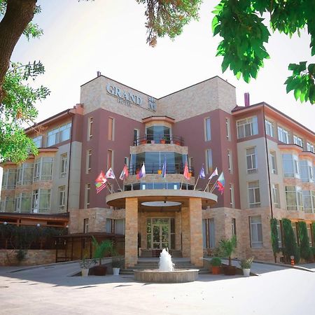 Grand M Hotel Navoi Exterior foto